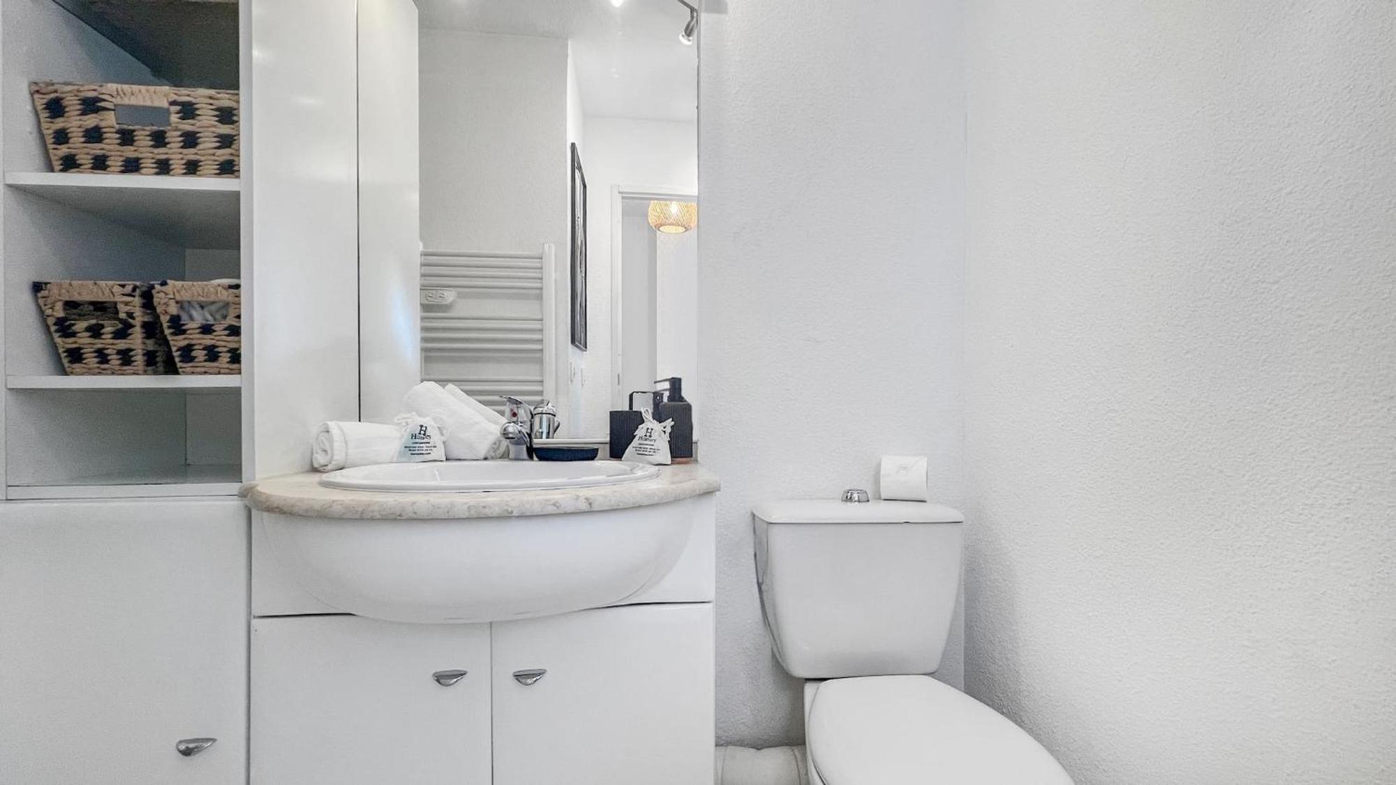 Homey Wild - Proche Gare Et Tram - Proche Centre - Balcon Prive - Parking Prive - Wifi Gratuit Annemasse Eksteriør bilde